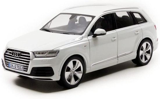 AUDI - Q7 2015